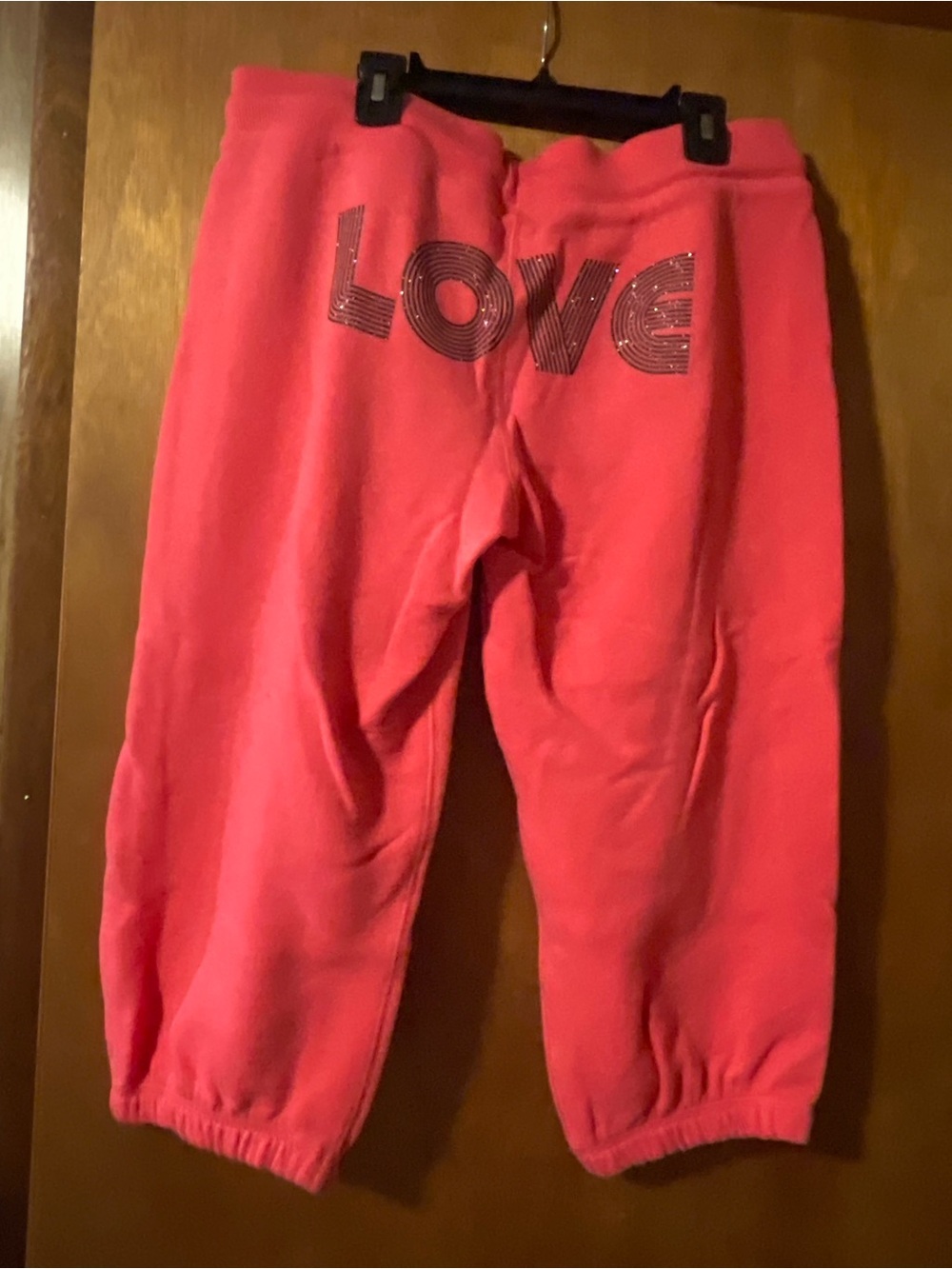 Xhilaration Hot Pink Y2K Loungewear Sweatpants Capris Medium ‘LOVE’ on Butt